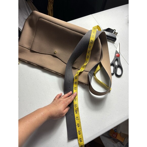 Cuyana  Dk Beige Slouch Sling Shoulder / Crossbody Bag - Picture 8 of 16